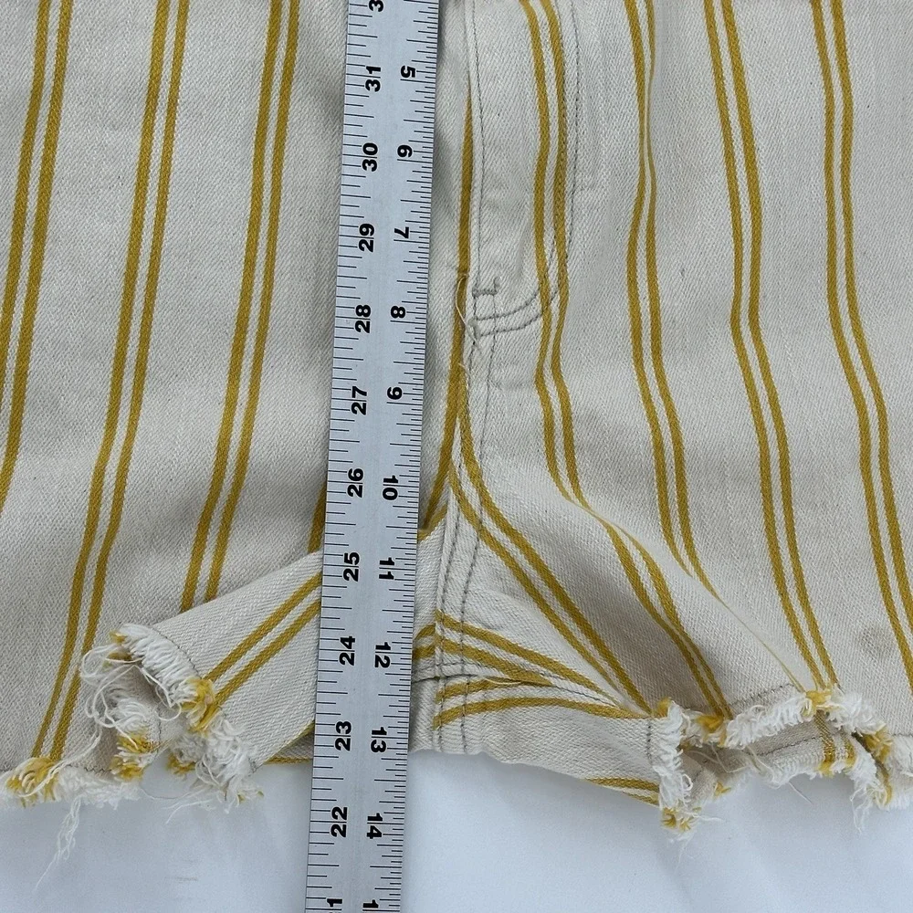 Pilcro Anthropologie Cream Yellow Striped Denim Shorts Size 30 - Picture 13 of 14